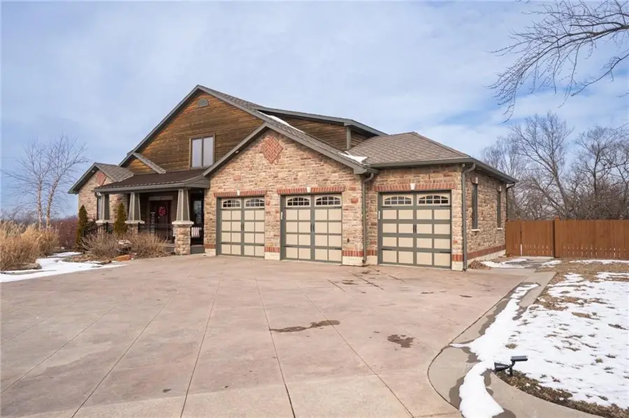 17492 Evans Road, Tonganoxie, KS 66086 - #2