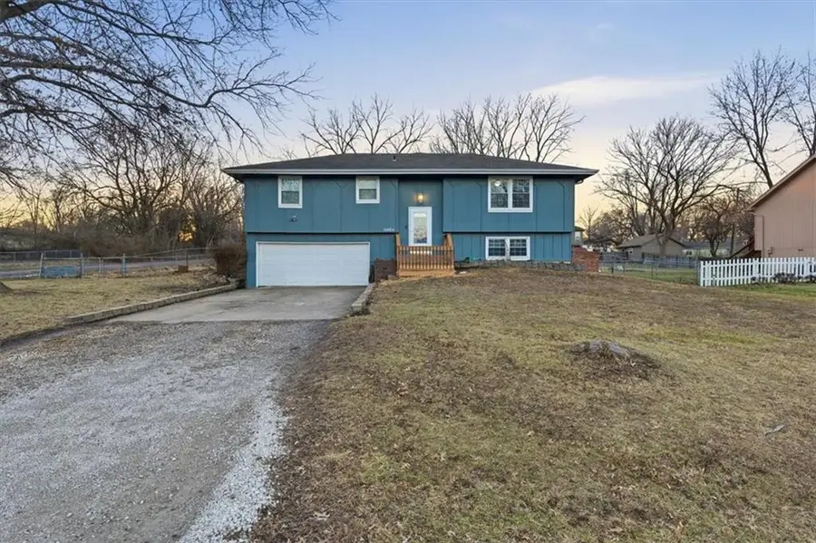 16004 Terry Avenue, Belton, MO 64012 - #2