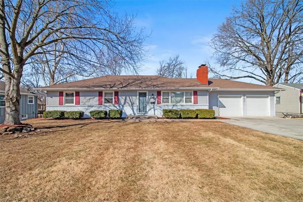 5016 Rock Creek Lane, Mission, KS 66205 - #1