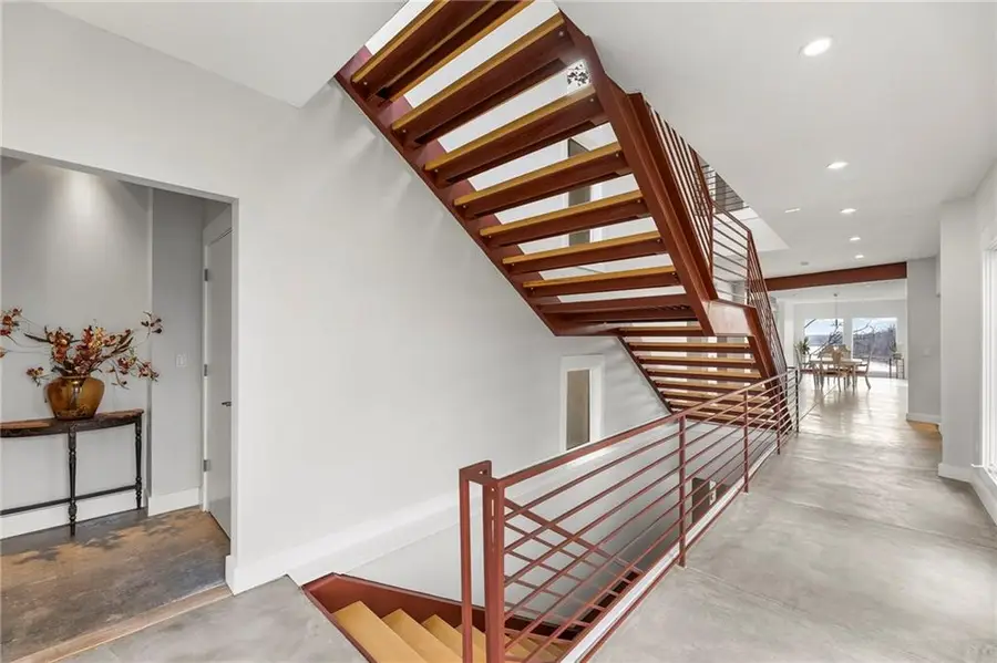 16371 Lake Point Drive, Bonner Springs, KS 66012 - #3