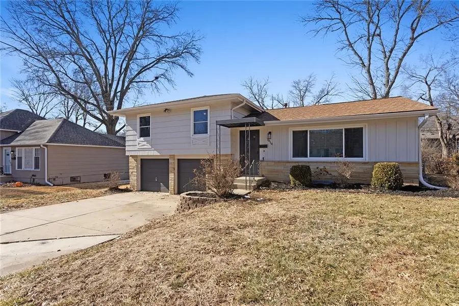 7916 Maple Avenue, Raytown, MO 64138 - #2