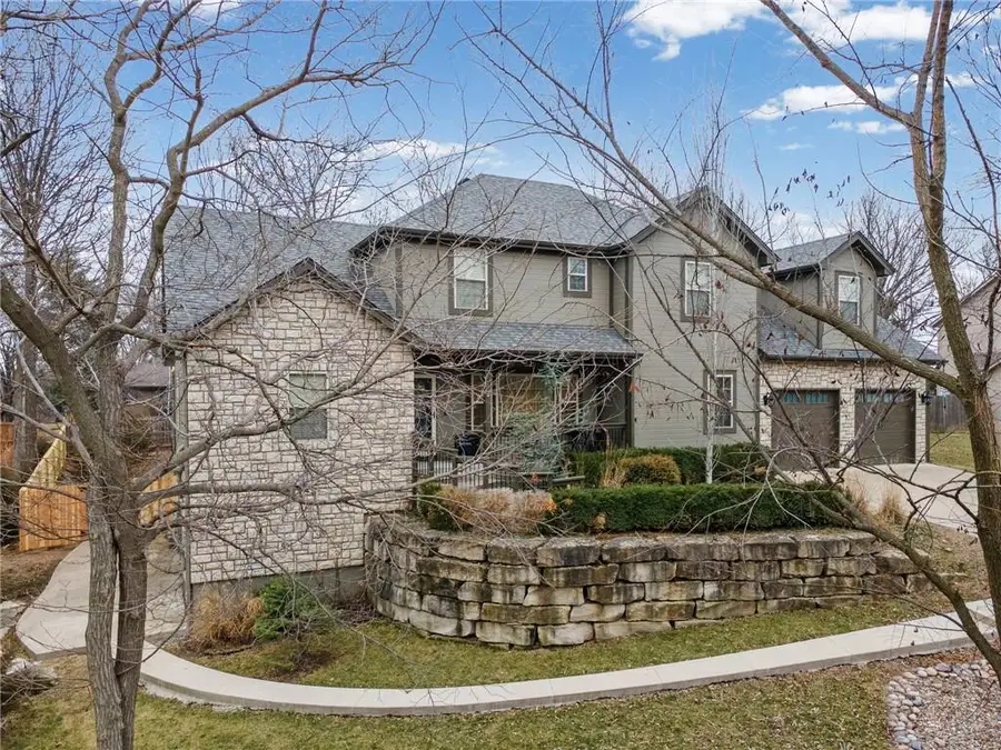 8119 NW Venita Street, Weatherby Lake, MO 64152 - #3