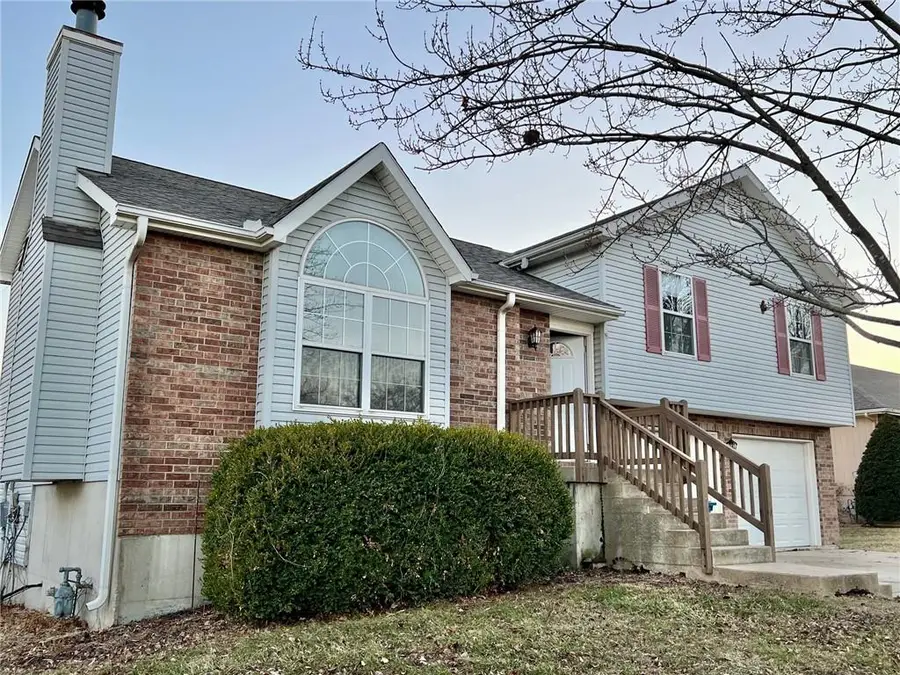 620 Wells Terrace, Odessa, MO 64076 - #3