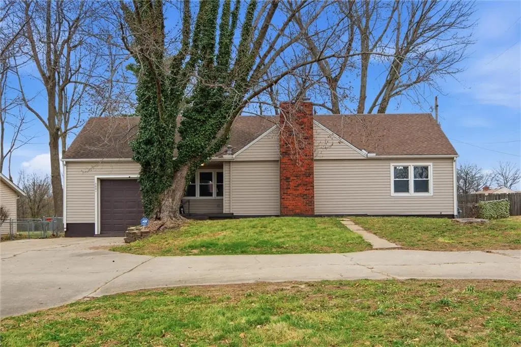 6621 Woodson Road, Raytown, MO 64133 - #1