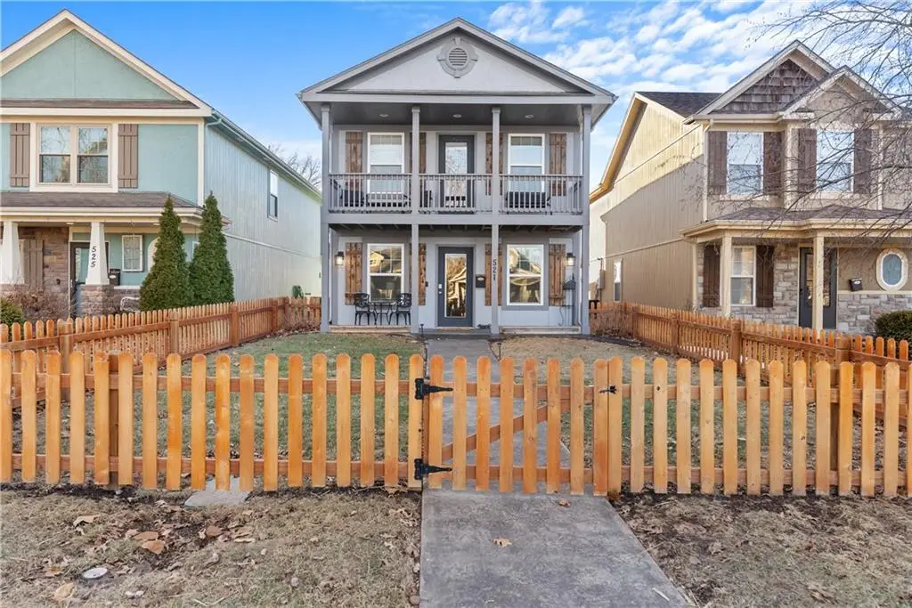 521 SW 15th Street, Blue Springs, MO 64015 - #1