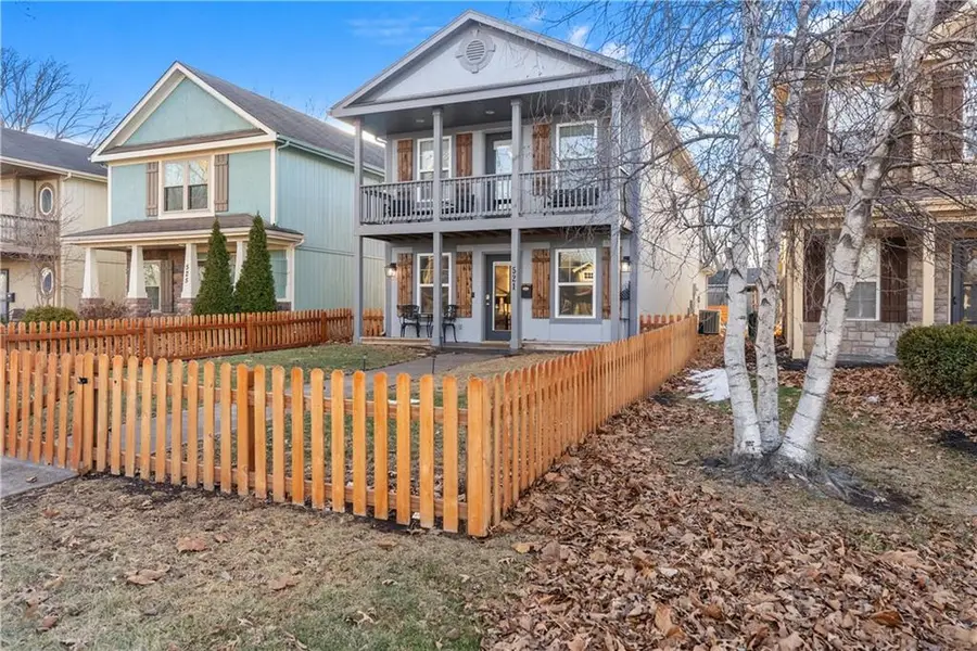 521 SW 15th Street, Blue Springs, MO 64015 - #3