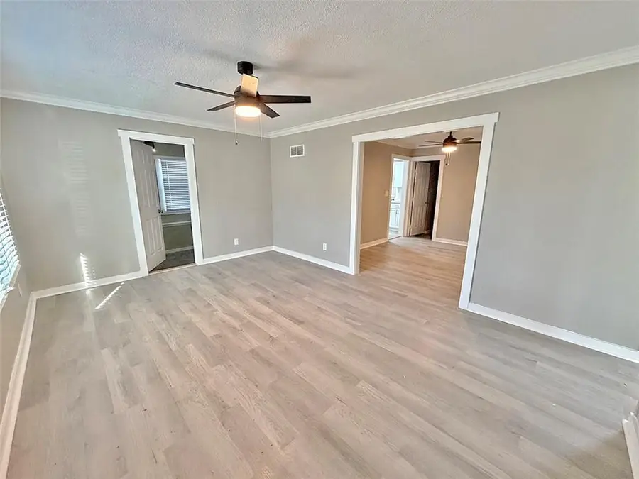 7909 Brooklyn Avenue, Kansas City, MO 64132 - Image #2