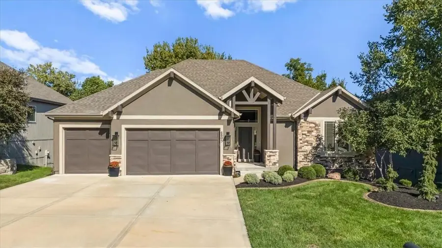 6805 Millbrook Street, Shawnee, KS 66218 - #2