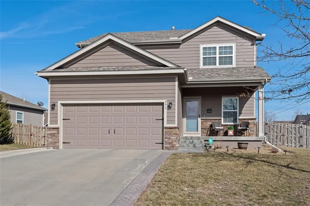 496 E Willow Street, Gardner, KS 66030 - #1