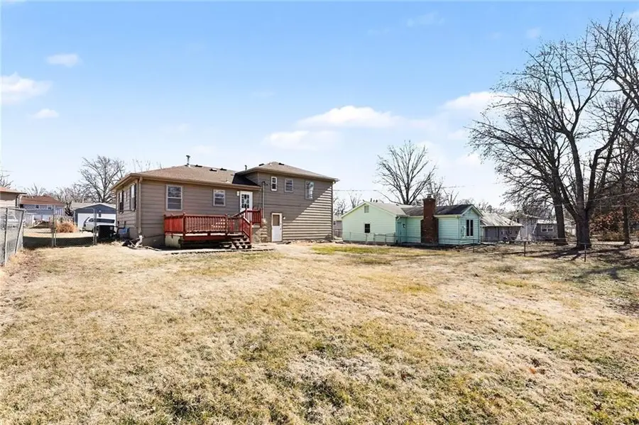 8704 Kentucky Avenue, Raytown, MO 64138 - #2