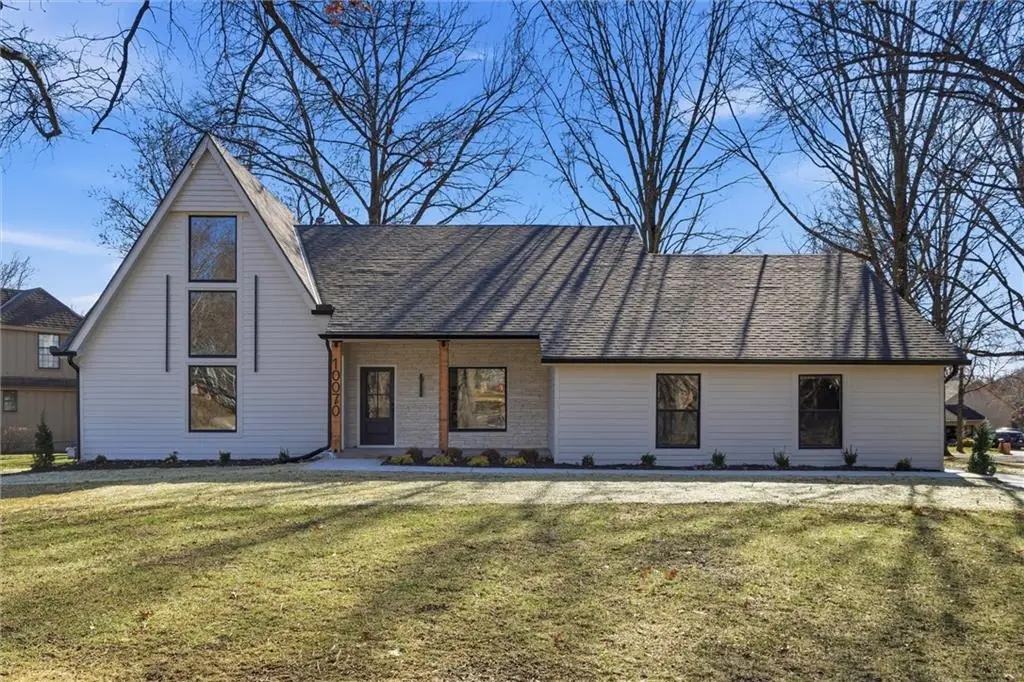 10070 Hemlock Drive, Overland Park, KS 66212 - #1
