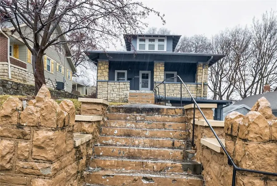1420 S 33rd Street, Kansas City, KS 66106 - #2