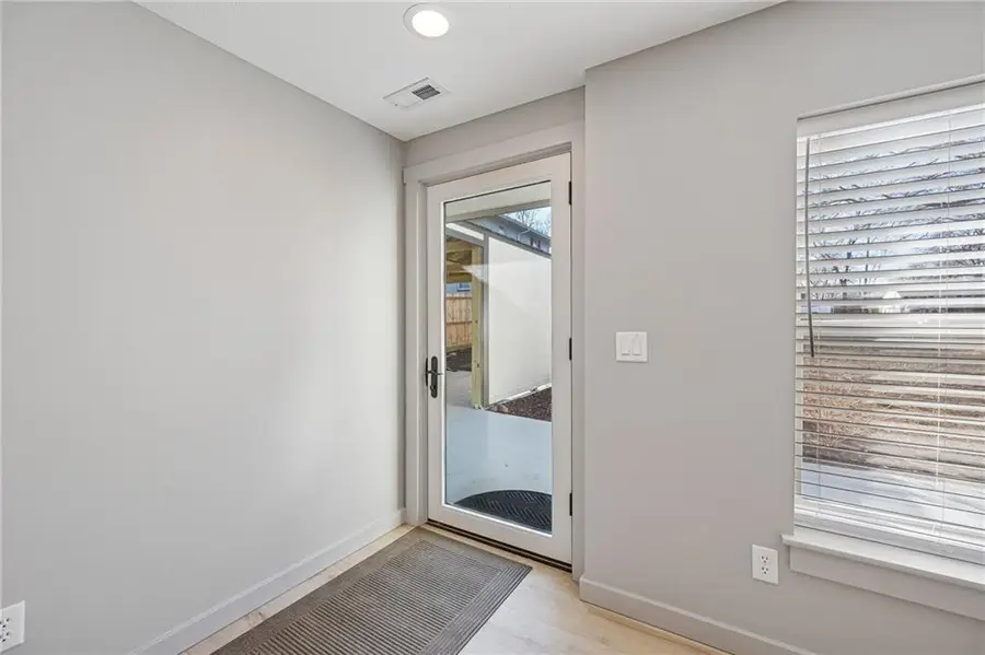 1109 S Woodbury Street, Independence, MO 64050 - #3