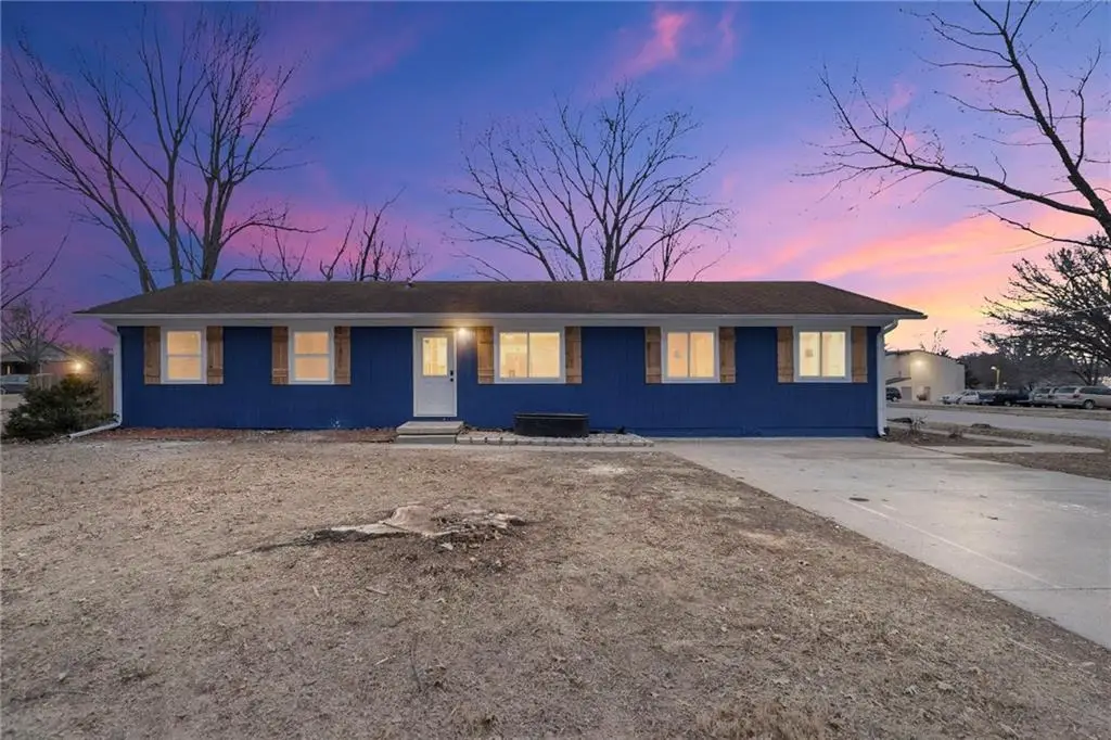245 N Pine Street, Garnett, KS 66032 - #1