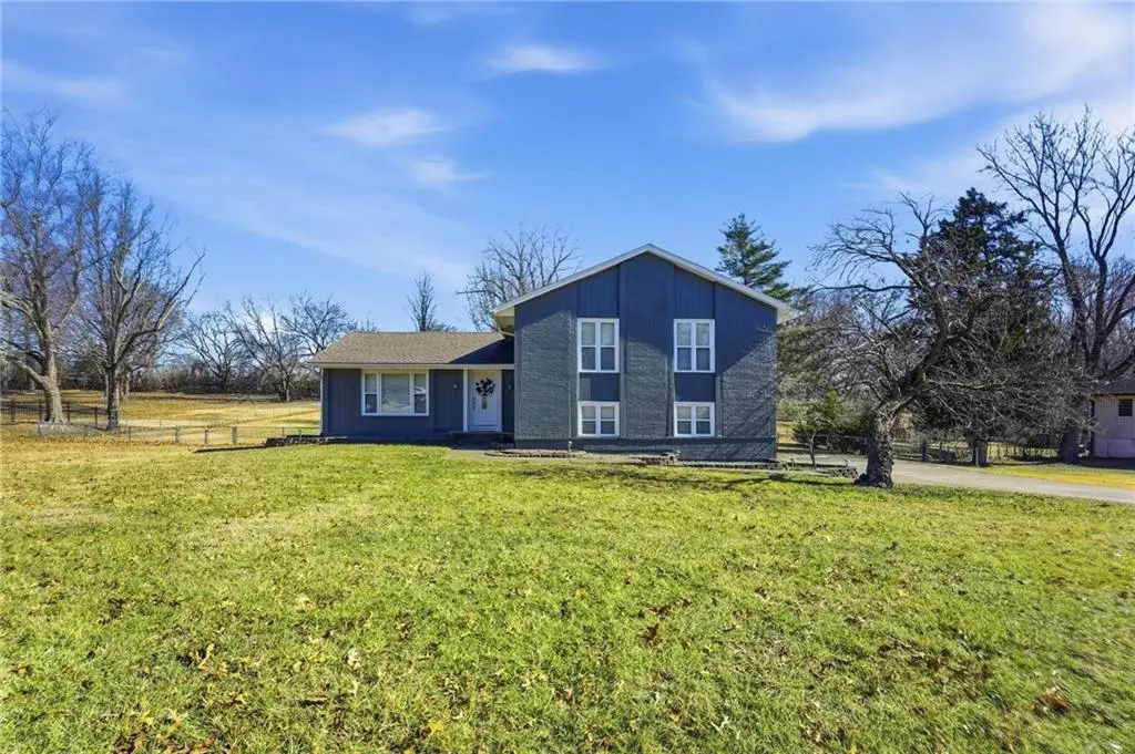 7001 N Cosby Avenue, Kansas City, MO 64151 - #1