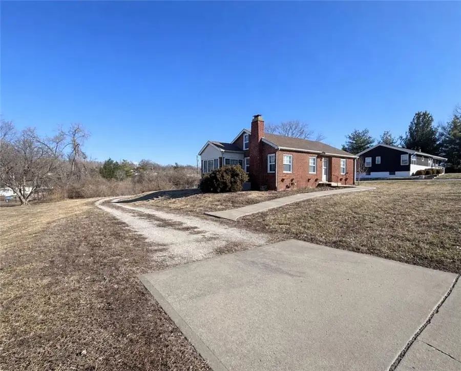 1114 W Liberty Drive, Liberty, MO 64068 - #2