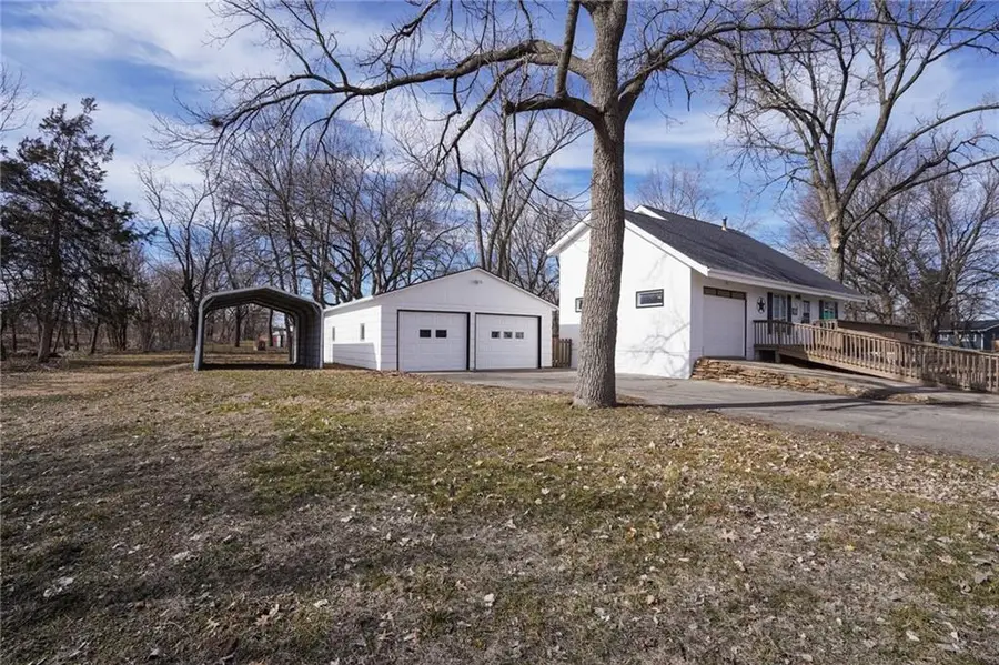 112 Walnut Court, Perry, KS 66073 - #2