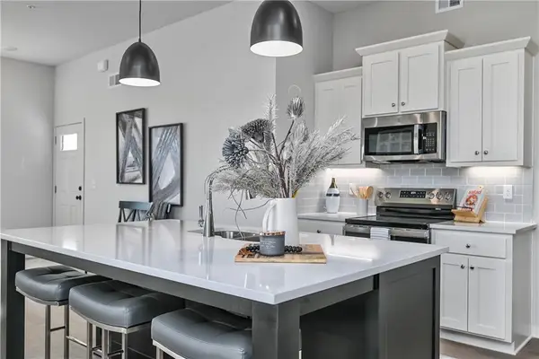 131 S Diane Drive, Olathe, KS 66061