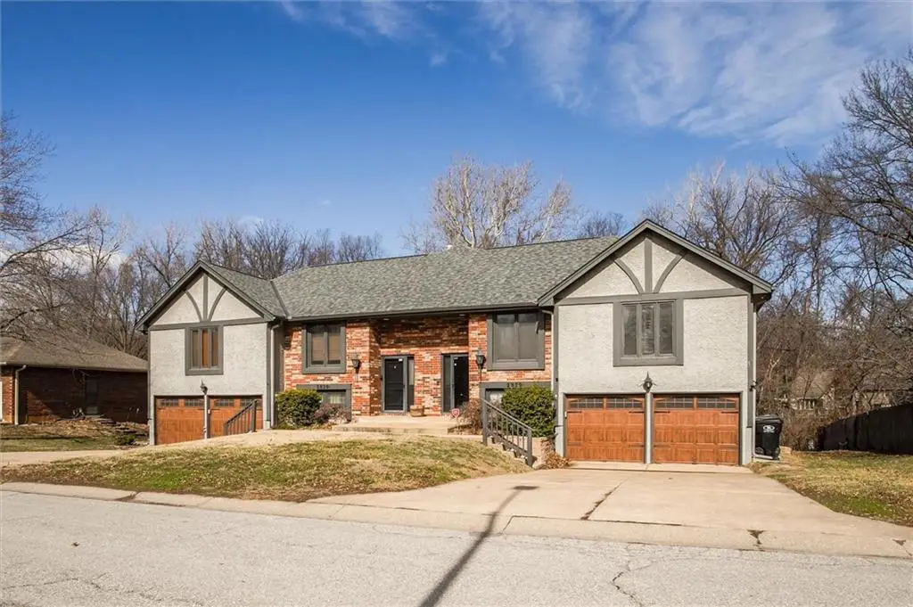 2829 Trenchard Drive, Independence, MO 64057 - #1