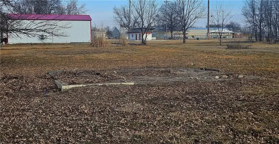 305 E Sixth Street, Urich, MO 64788 - #3