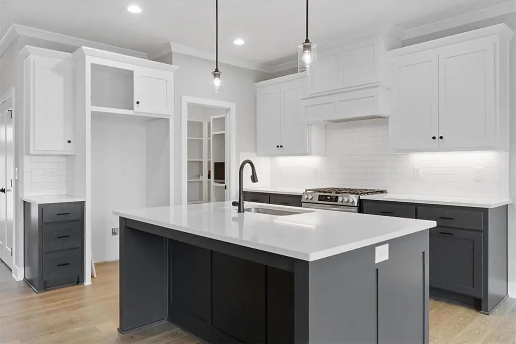 25067 W 94th Terrace, Lenexa, KS 66227 - #1