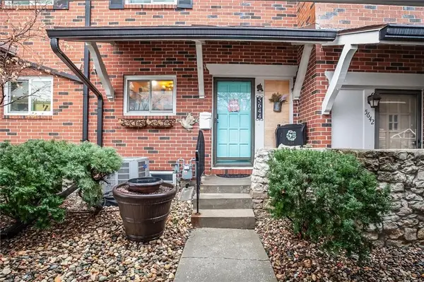 5644 W 97th Street, Overland Park, KS 66207