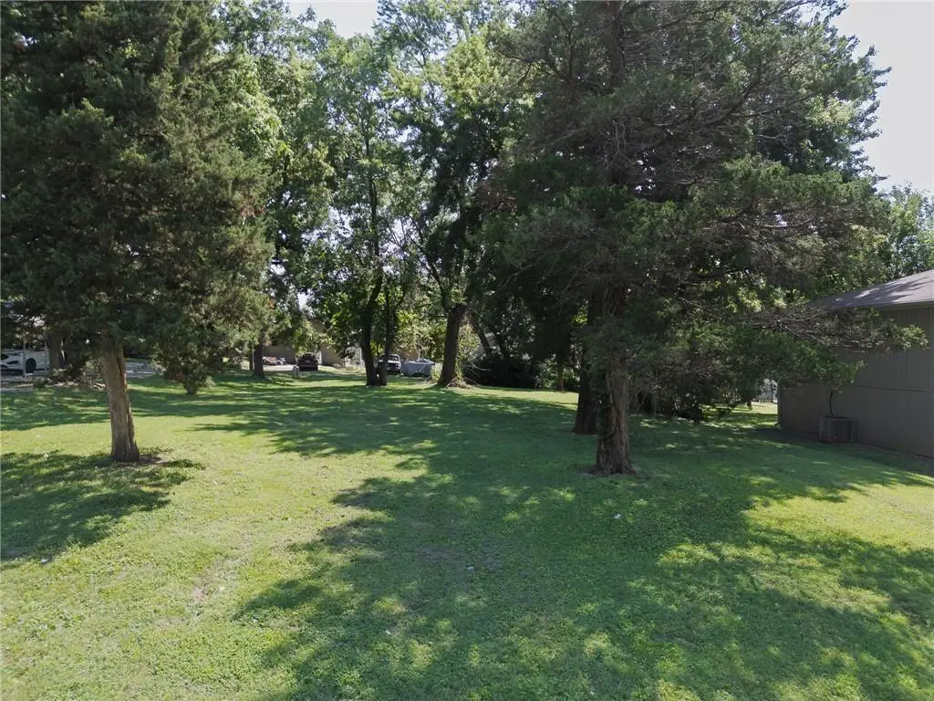 1913 Cleveland Terrace, Leavenworth, KS 66048 - Image #1