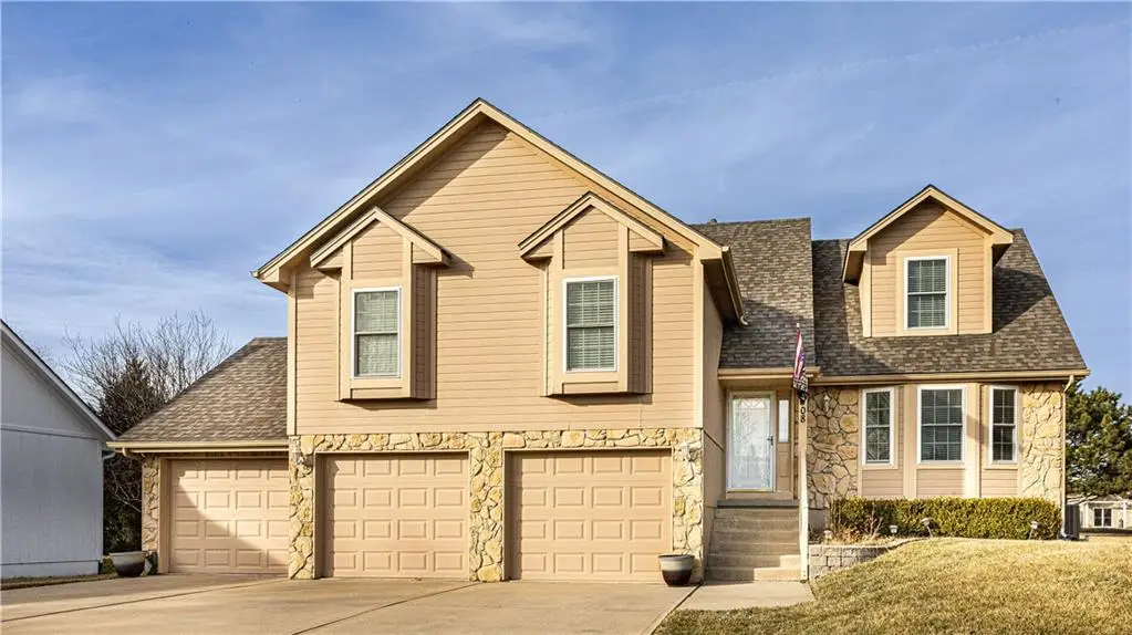 308 SW Chatham Circle, Lees Summit, MO 64082 - #1