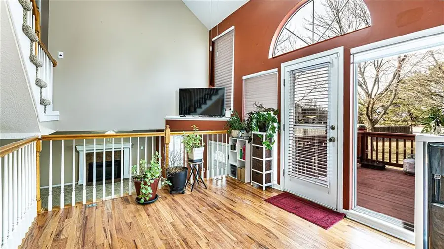 308 SW Chatham Circle, Lees Summit, MO 64082 - #2