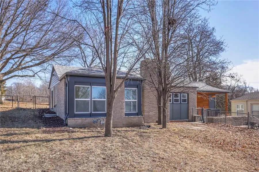 107 S Claremont Avenue, Independence, MO 64054 - #2