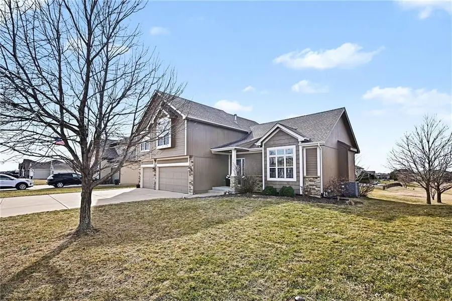 17802 Greyhawke Ridge, Smithville, MO 64089 - #3