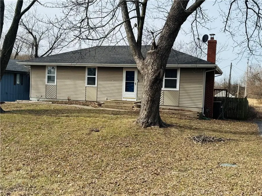 902 SW Locust Street, Oak Grove, MO 64075 - #3