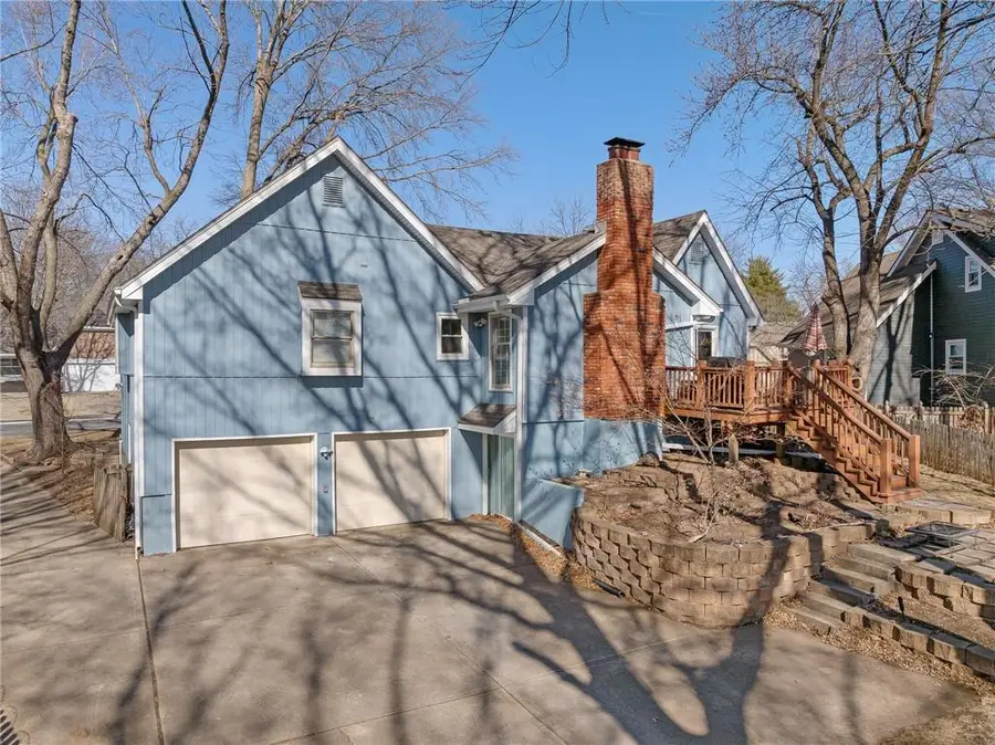 9111 W 116 Terrace, Overland Park, KS 66210 - #2