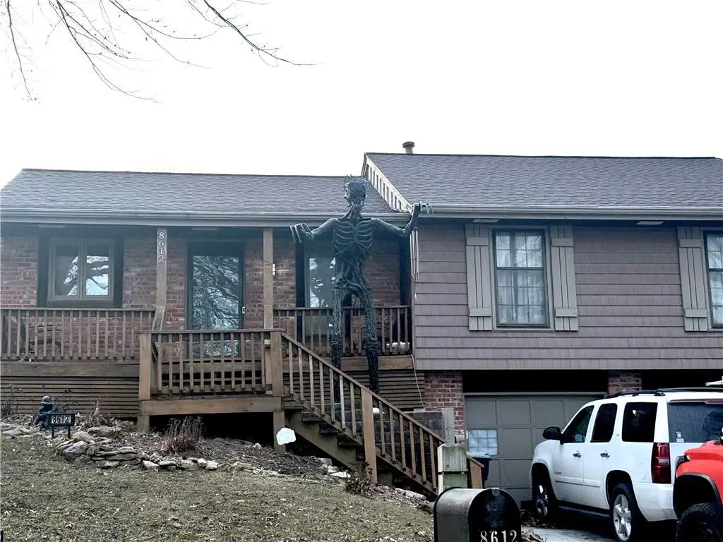 8612 N Harrison Street, Kansas City, MO 64155 - #1