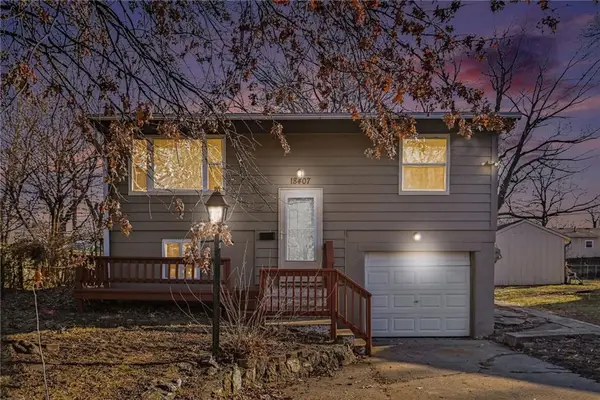 18407 E Lexington Road, Independence, MO 64058