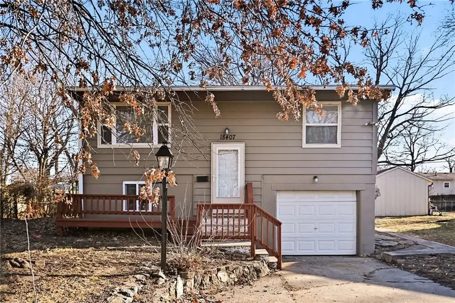 18407 E Lexington Road, Independence, MO 64058 - #2