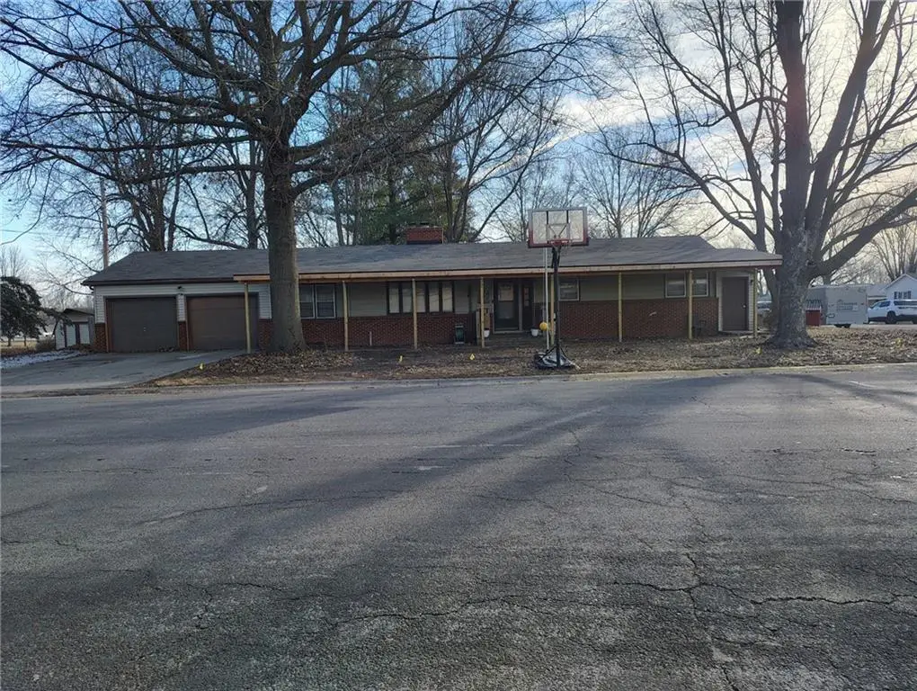 724 S 3rd Street, Odessa, MO 64076 - #1