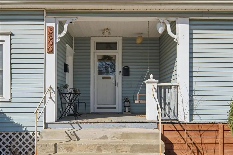 3800 Roanoke Road, Kansas City, MO 64111 - #3