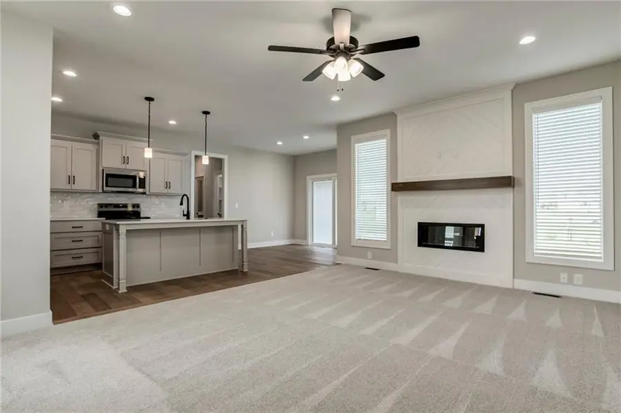 28317 W 160th Court, Gardner, KS 66030 - #3