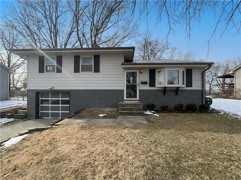 5342 N Palmer Avenue, Kansas City, MO 64119 - #1