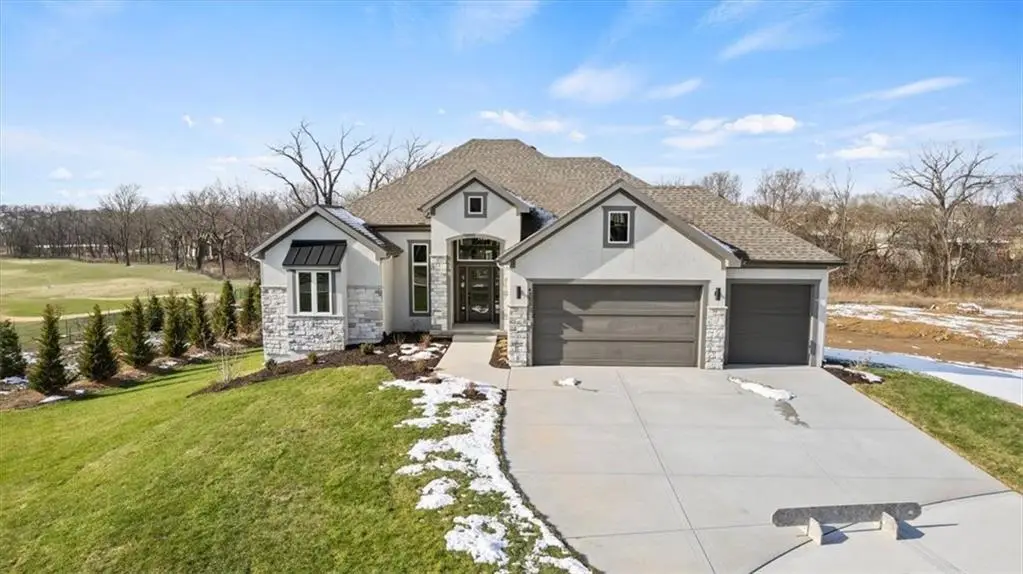 4458 Tee Box Drive, Basehor, KS 66007 - #1