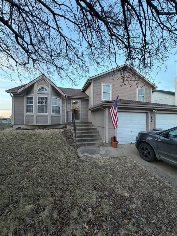 224 NW 113th Street, Kansas City, MO 64155 - #1