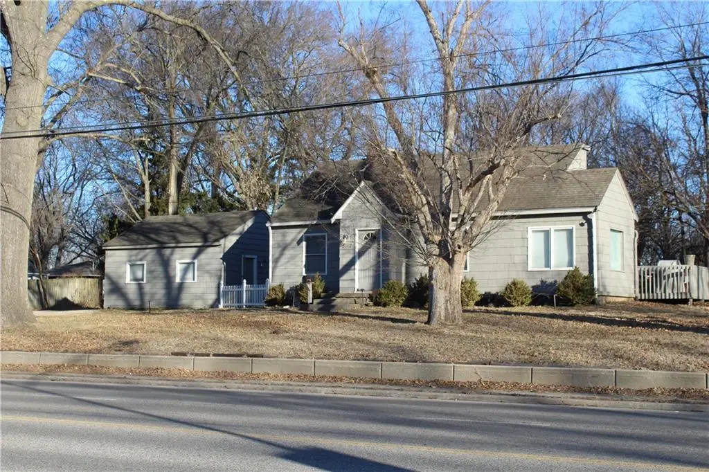 5912 W 75th Street, Overland Park, KS 66208 - #1