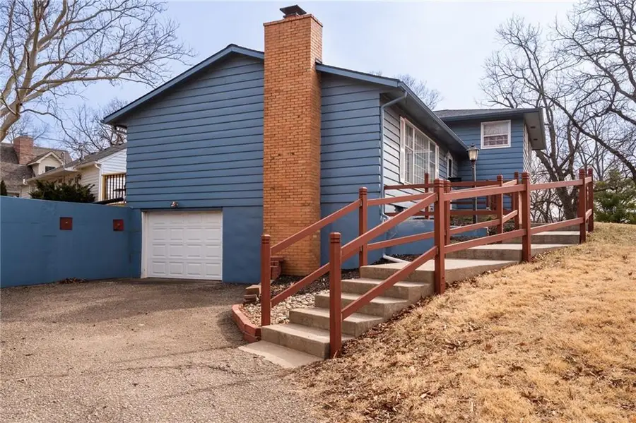 2124 Terrace Road, Lawrence, KS 66049 - #3