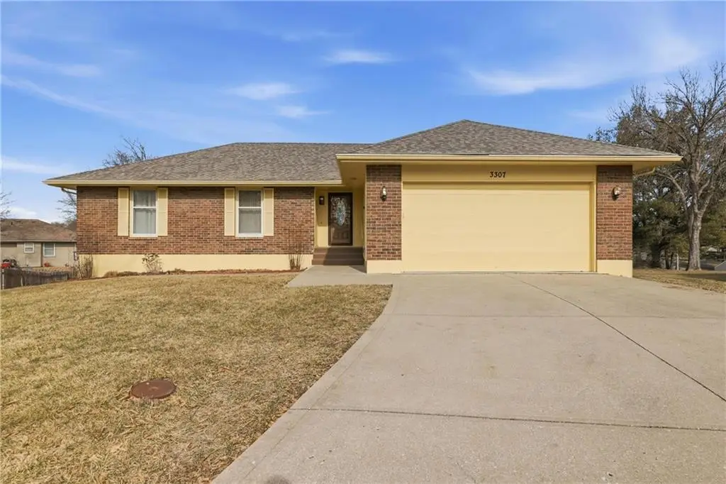 3307 NW Shannon Court, Blue Springs, MO 64015 - #1