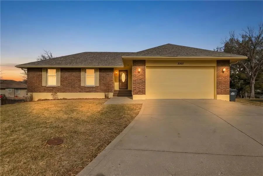 3307 NW Shannon Court, Blue Springs, MO 64015 - #2