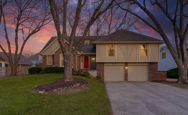 8443 Alden Street, Lenexa, KS 66215