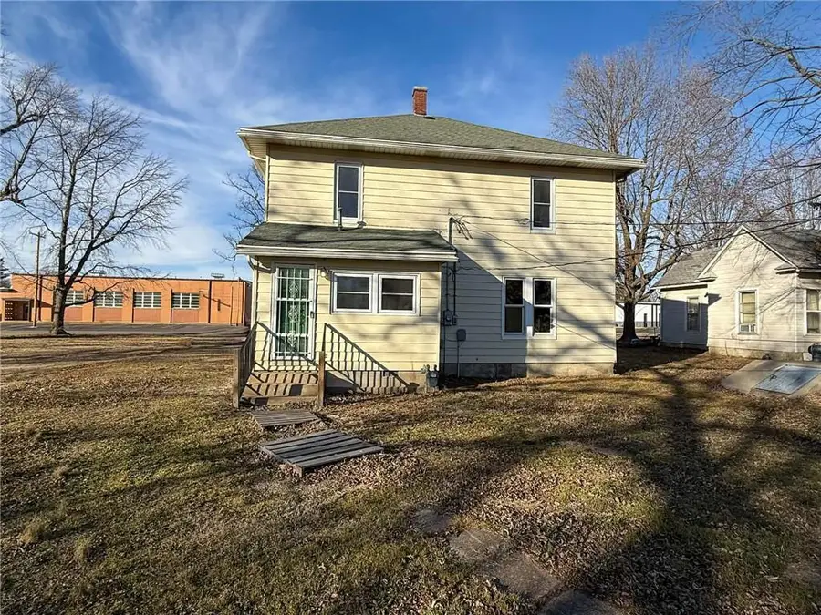 524 W Elm Street, Columbus, KS 66725 - #3