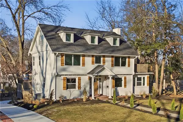 426 W 57th Street, Kansas City, MO 64113