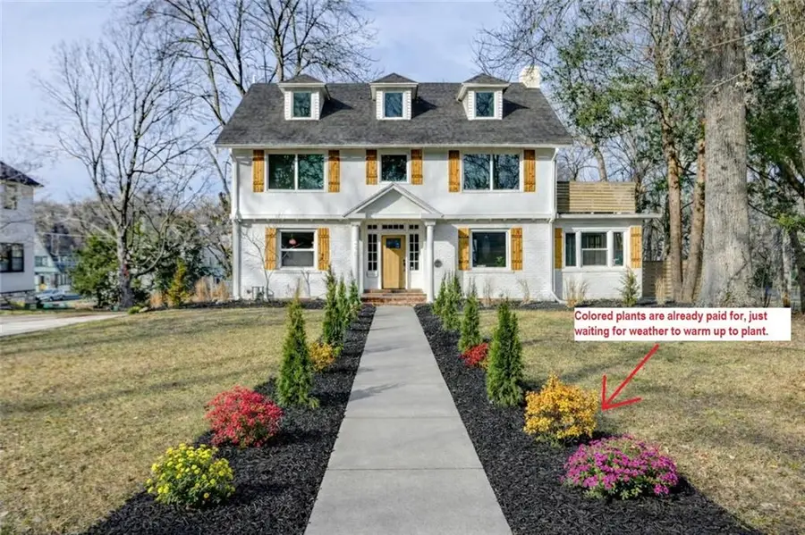 426 W 57th Street, Kansas City, MO 64113 - #3